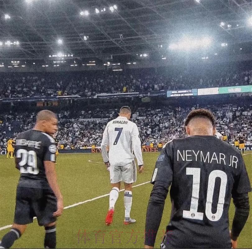 曼晚:C罗回皇马并非不可能 门德斯在拜仁也有影响力 曼晚:C罗回皇马并非不可能 门德斯在拜仁也有影响力